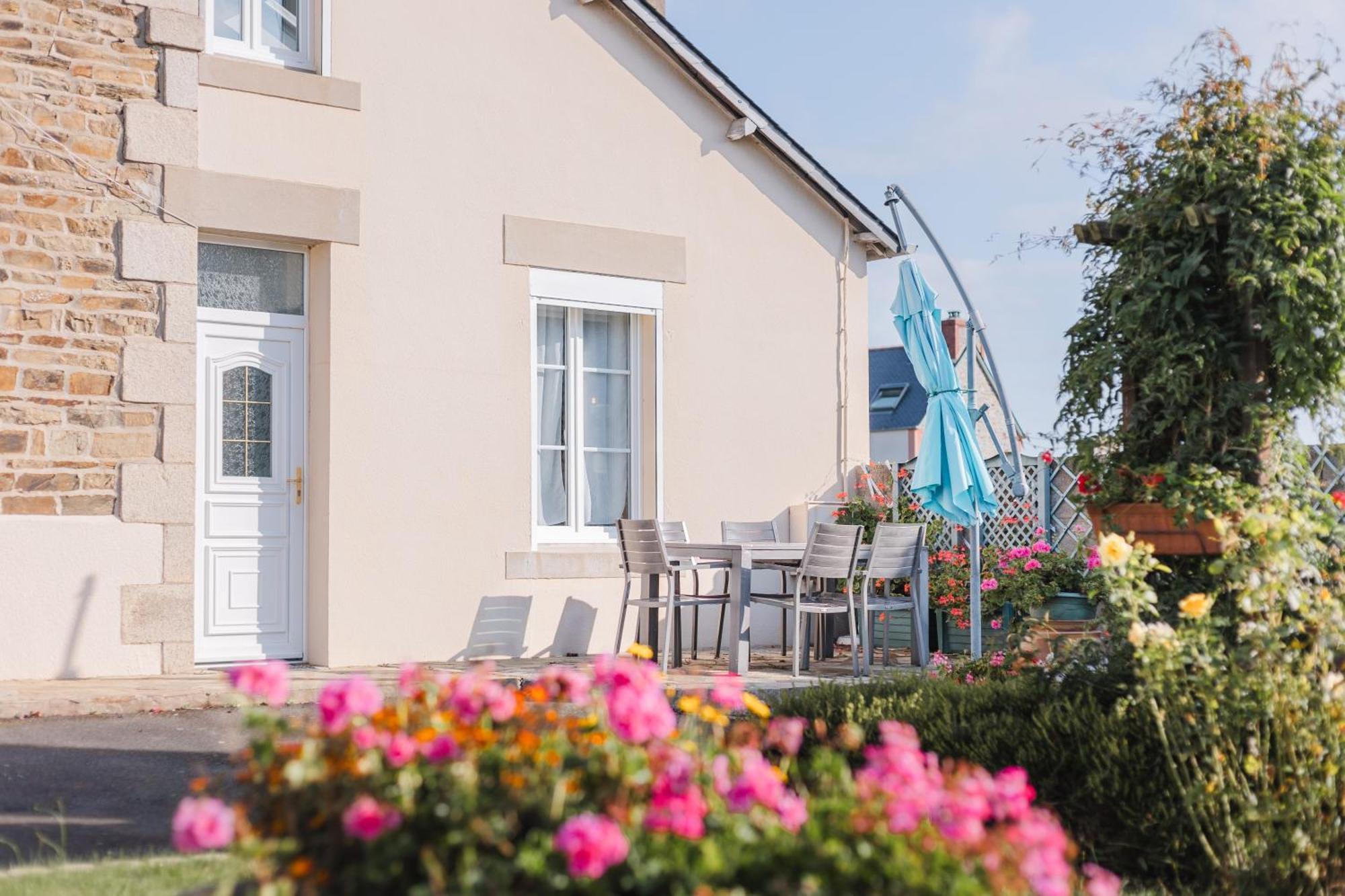 Gite De La Plage Lézardrieux Esterno foto